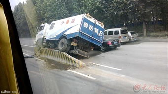 一车扫尽，隔离带也不例外 道路清扫车的全能进化